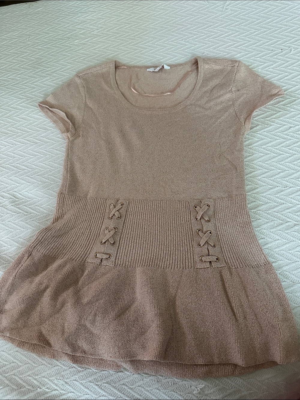 Short-Sleeve Lace-Up Knit Tunic in Dusty Rose